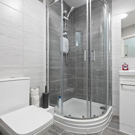 Apartment Elegant Flat In Prime Location - Sleeps 4 - Parking Leeds (West Yorkshire)