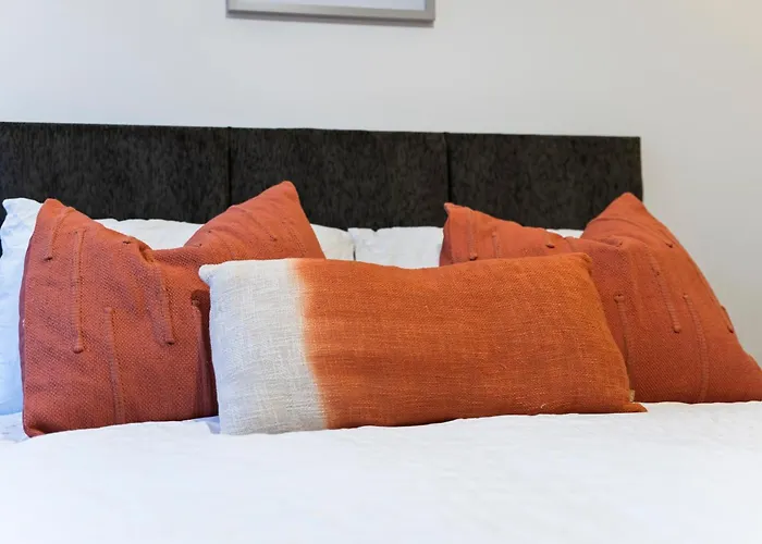 Apartment - Private Parking - Reliable Wifi - Sleeps Four Leeds (West Yorkshire)