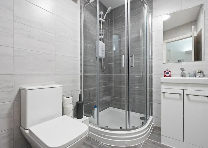 Apartment - Private Parking - Reliable Wifi - Sleeps Four Leeds (West Yorkshire)